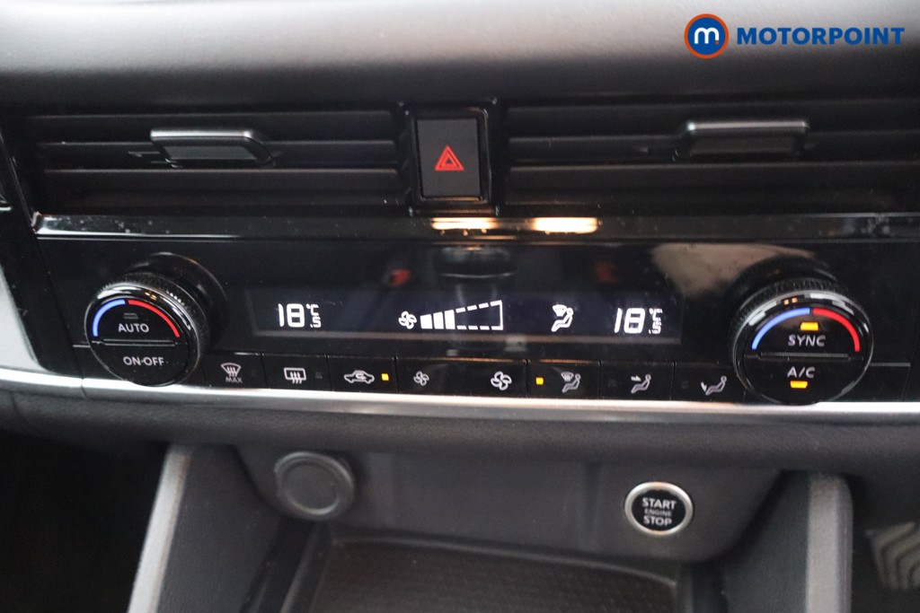 Nissan Qashqai Acenta Premium Manual Petrol SUV - Stock Number (1656004) - 16th supplementary image