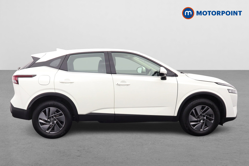 Nissan Qashqai Acenta Premium Manual Petrol SUV - Stock Number (1656004) - Drivers side