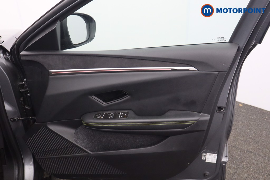 Renault Megane E-Tech Iconic Automatic Electric Hatchback - Stock Number (1657447) - 9th supplementary image