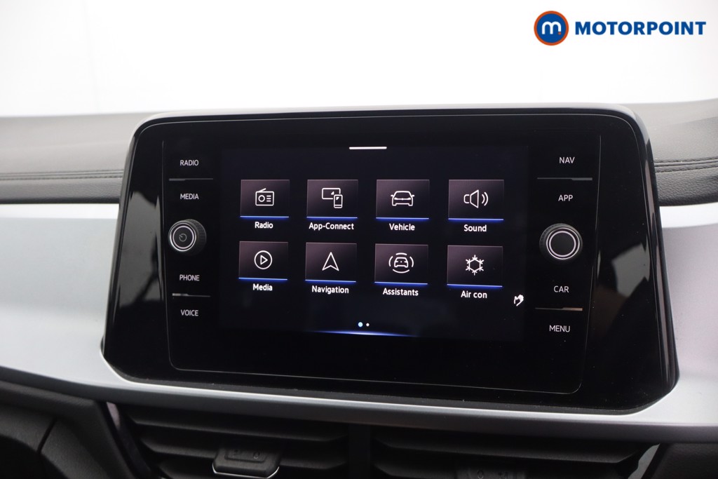 Volkswagen T-Roc Life Manual Petrol SUV - Stock Number (1657976) - 16th supplementary image