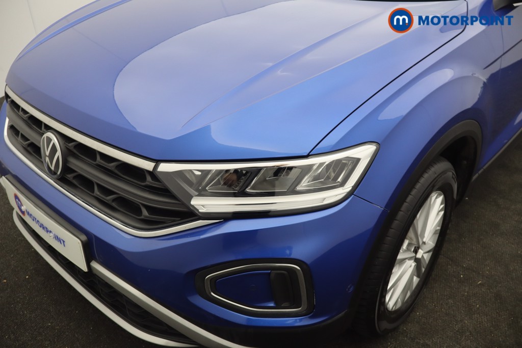 Volkswagen T-Roc Life Manual Petrol SUV - Stock Number (1657976) - 21st supplementary image