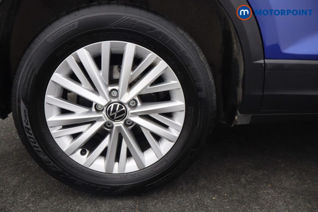 Volkswagen T-Roc Life Manual Petrol SUV - Stock Number (1657976) - 24th supplementary image