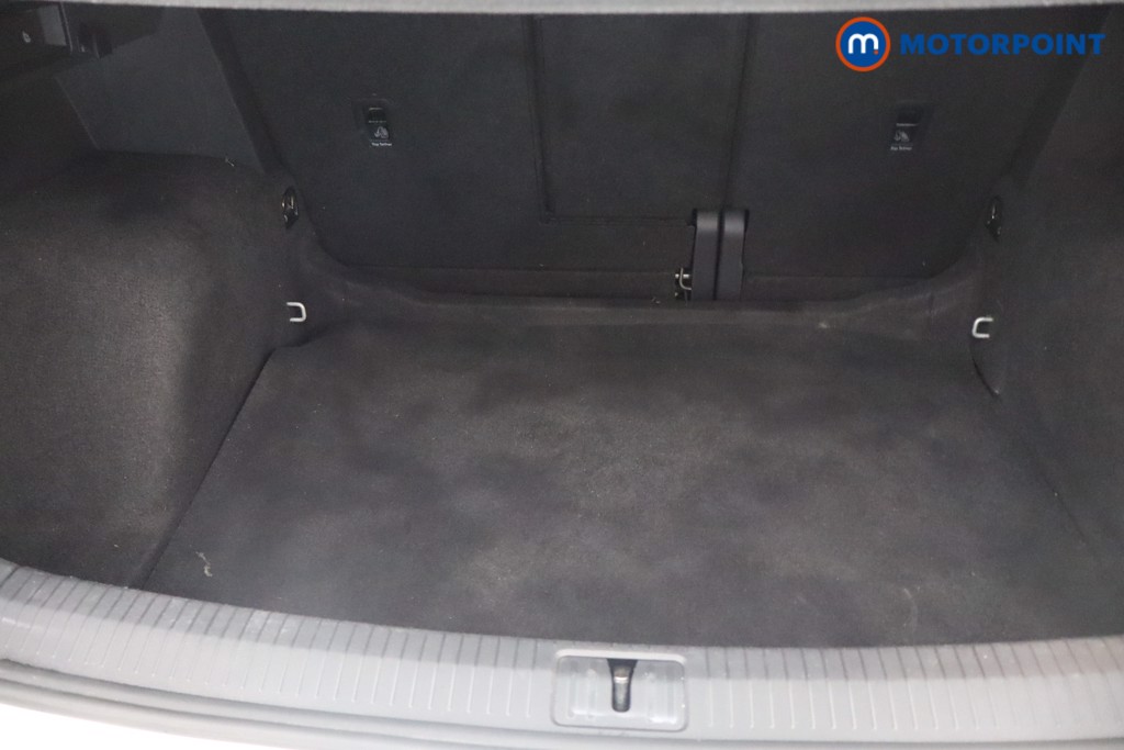 Volkswagen Tiguan R-Line Automatic Petrol SUV - Stock Number (1658310) - 5th supplementary image