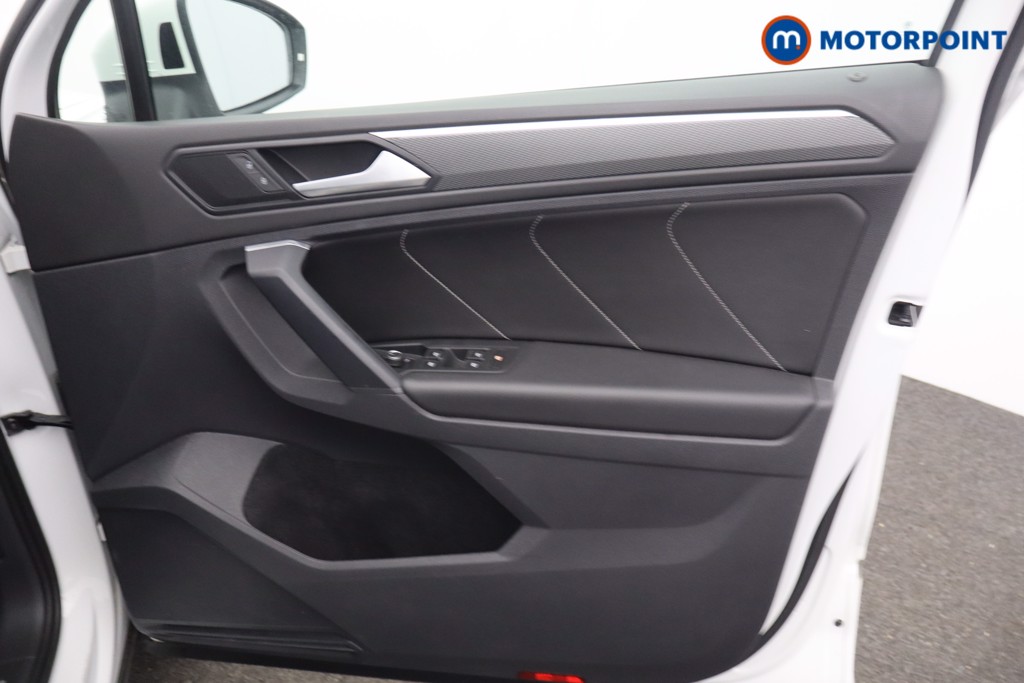Volkswagen Tiguan R-Line Automatic Petrol SUV - Stock Number (1658310) - 8th supplementary image