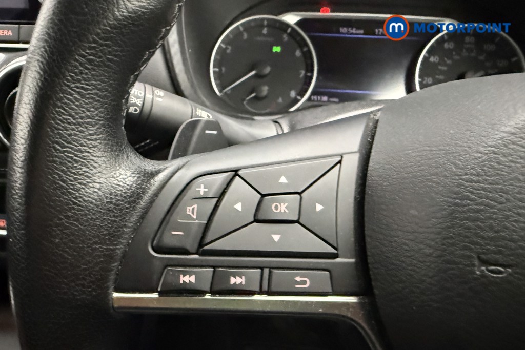 Nissan Juke N-Connecta Automatic Petrol SUV - Stock Number (1658696) - 14th supplementary image