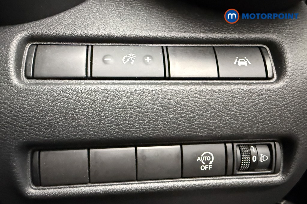 Nissan Juke N-Connecta Automatic Petrol SUV - Stock Number (1658696) - 17th supplementary image