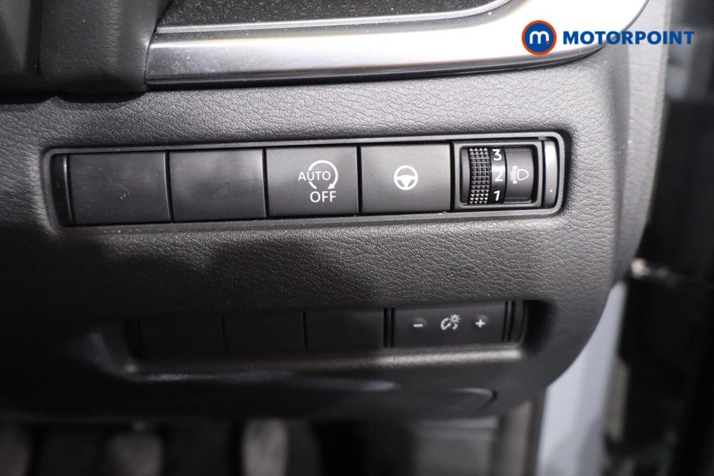 Nissan Qashqai N-Connecta Manual Petrol SUV - Stock Number (1661364) - 14th supplementary image