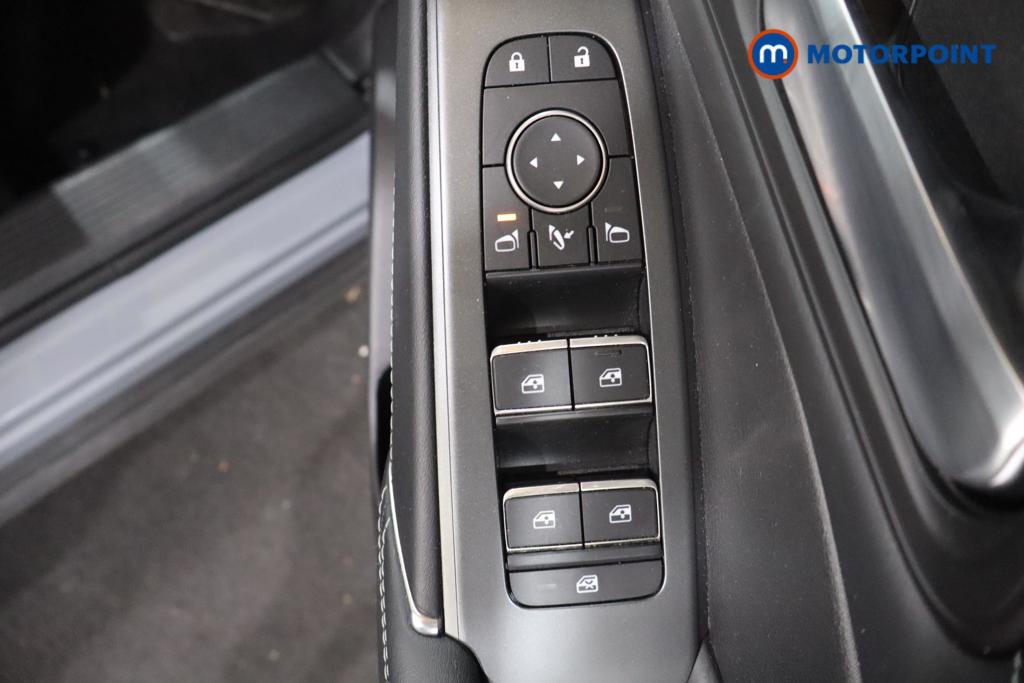Nissan Qashqai N-Connecta Manual Petrol SUV - Stock Number (1661364) - 15th supplementary image