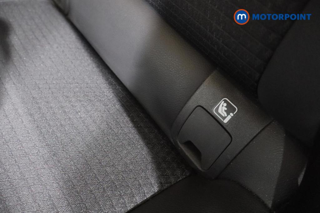 Nissan Qashqai N-Connecta Manual Petrol SUV - Stock Number (1661364) - 22nd supplementary image