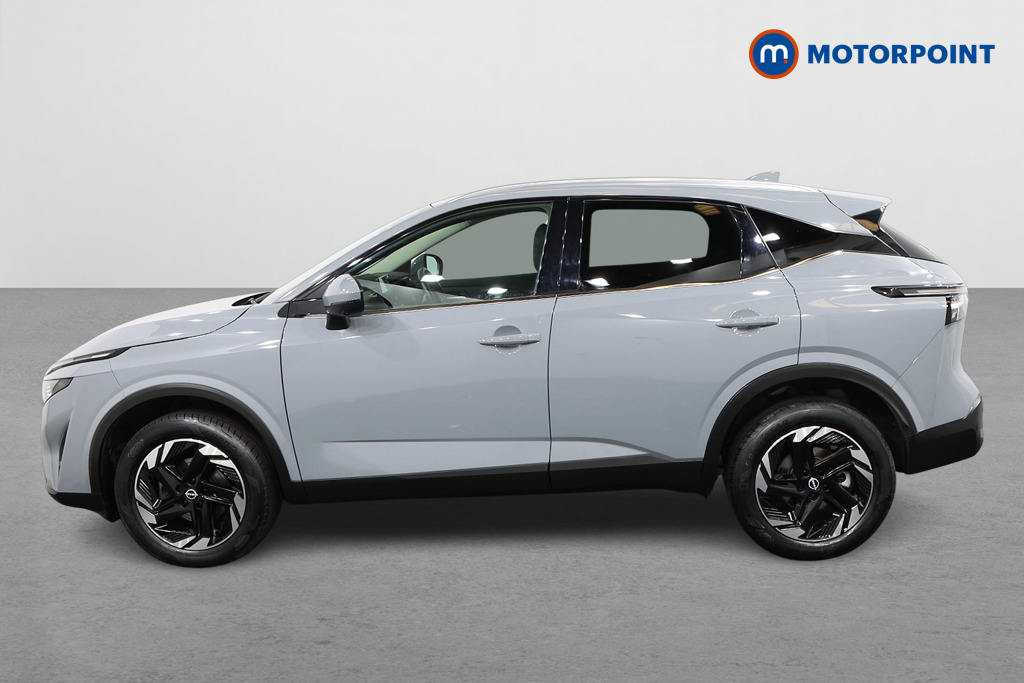 Nissan Qashqai N-Connecta Manual Petrol SUV - Stock Number (1661364) - Passenger side