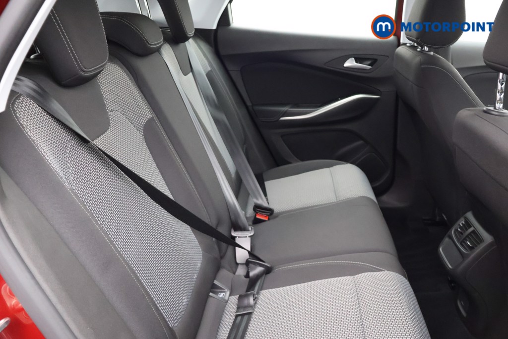 Vauxhall Grandland X SE Manual Petrol SUV - Stock Number (1661463) - 16th supplementary image