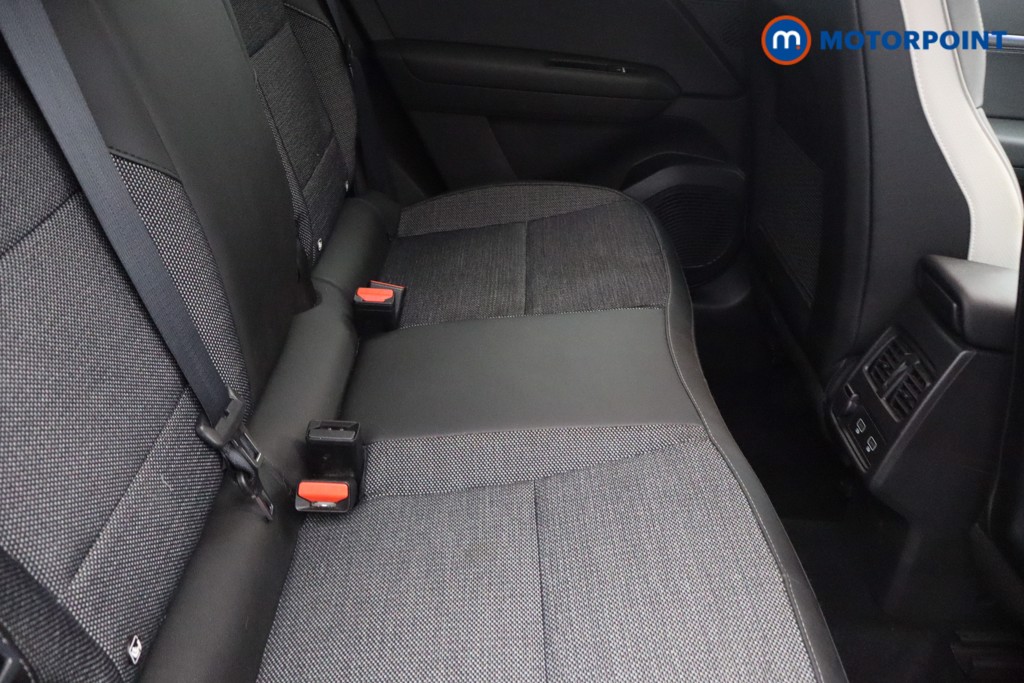 Renault Captur Techno Manual Petrol SUV - Stock Number (1661507) - 8th supplementary image