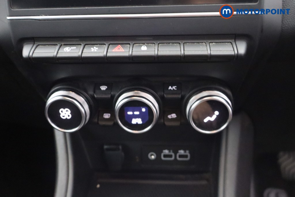 Renault Captur Techno Manual Petrol SUV - Stock Number (1661507) - 17th supplementary image