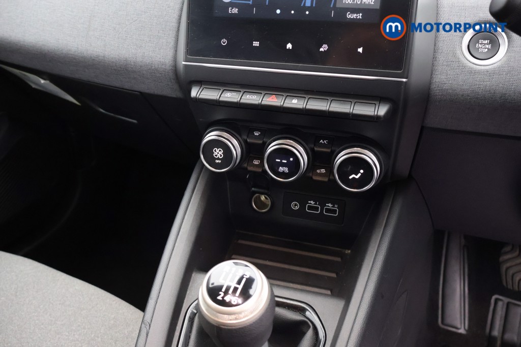 Renault Clio Evolution Manual Petrol Hatchback - Stock Number (1665134) - 12th supplementary image