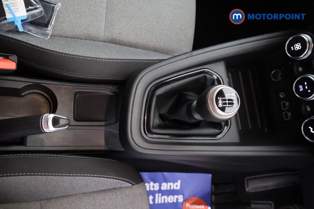 Renault Clio Evolution Manual Petrol Hatchback - Stock Number (1665134) - 14th supplementary image