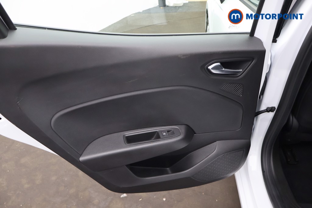 Renault Clio Evolution Manual Petrol Hatchback - Stock Number (1665134) - 26th supplementary image