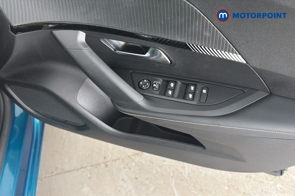 Peugeot 2008 Allure Manual Petrol SUV - Stock Number (1665875) - 19th supplementary image