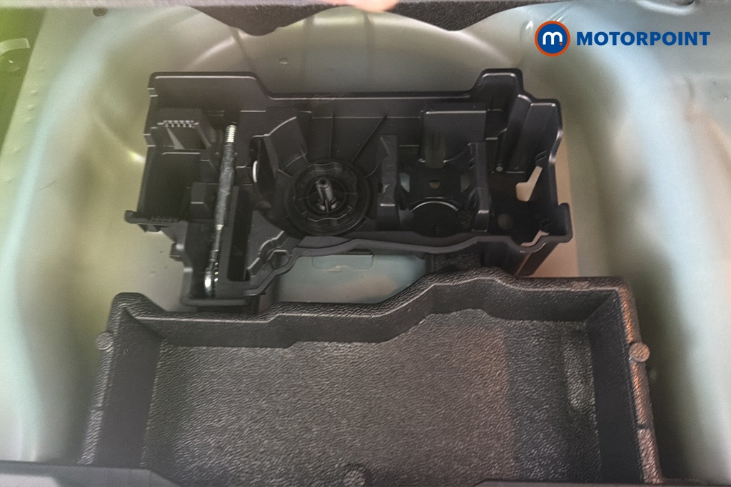 Peugeot 2008 Allure Manual Petrol SUV - Stock Number (1665875) - 33rd supplementary image