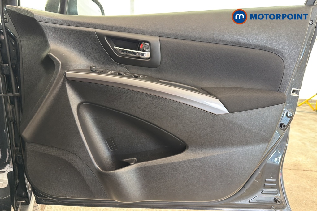 Suzuki S-Cross Motion Manual Petrol SUV - Stock Number (1666787) - 18th supplementary image