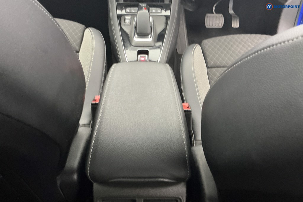 Vauxhall Grandland Elite Automatic Petrol Plug-In Hybrid SUV - Stock Number (1666886) - 11th supplementary image