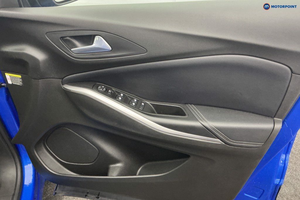 Vauxhall Grandland Elite Automatic Petrol Plug-In Hybrid SUV - Stock Number (1666886) - 24th supplementary image