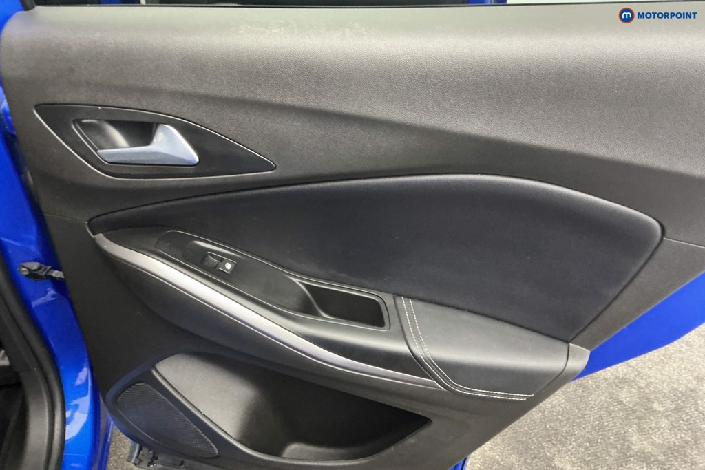 Vauxhall Grandland Elite Automatic Petrol Plug-In Hybrid SUV - Stock Number (1666886) - 26th supplementary image