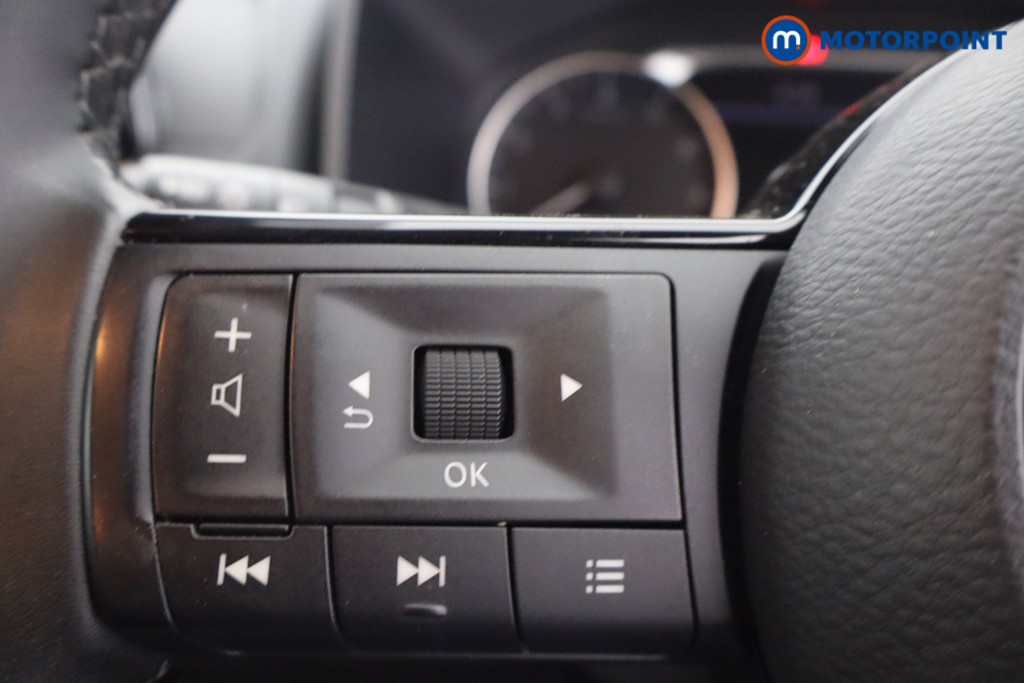 Nissan Qashqai Acenta Premium Manual Petrol SUV - Stock Number (1669130) - 14th supplementary image