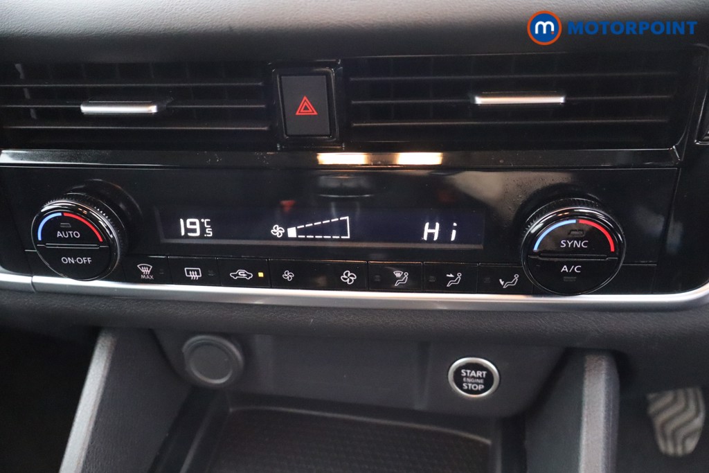 Nissan Qashqai Acenta Premium Manual Petrol SUV - Stock Number (1669130) - 16th supplementary image