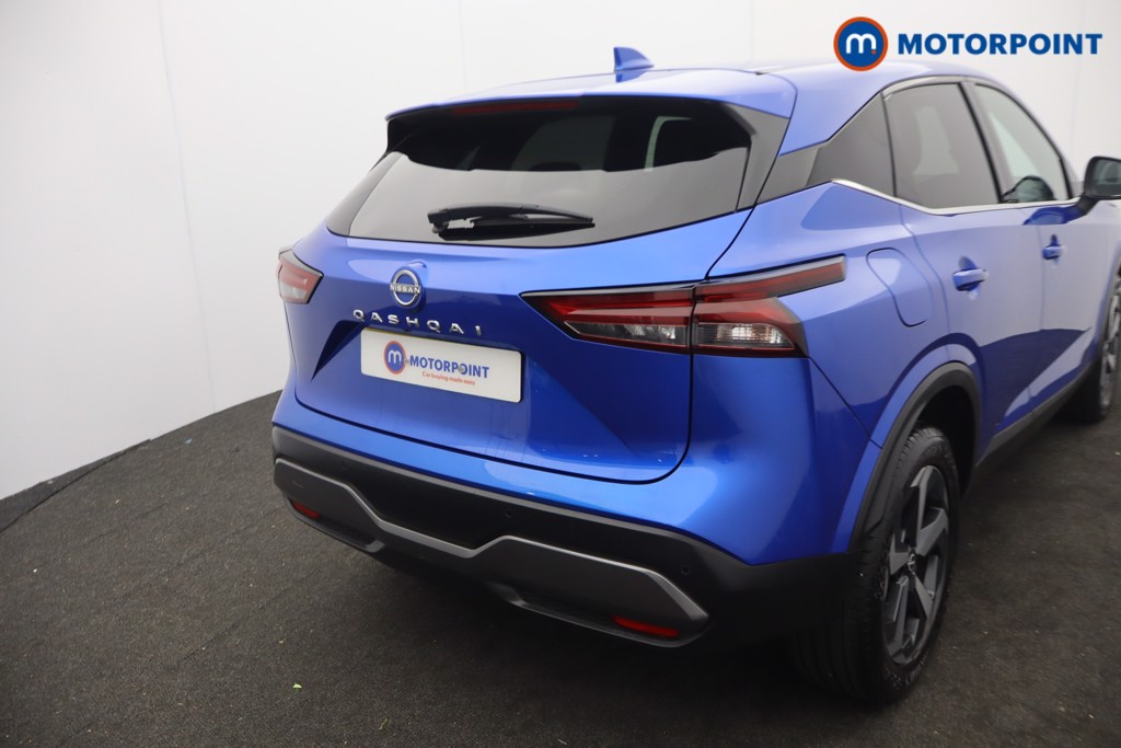 Nissan Qashqai N-Connecta Manual Petrol SUV - Stock Number (1669356) - 2nd supplementary image