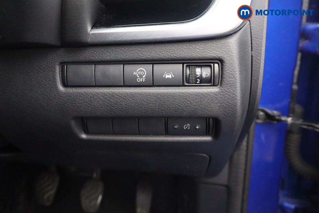 Nissan Qashqai N-Connecta Manual Petrol SUV - Stock Number (1669356) - 13th supplementary image
