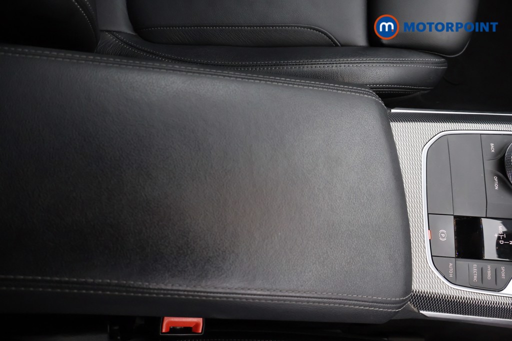 BMW 3 Series M Sport Automatic Petrol Plug-In Hybrid Saloon - Stock Number (1669415) - 14th supplementary image