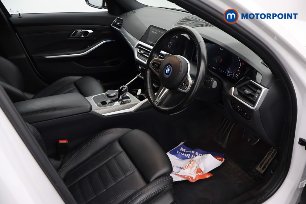 BMW 3 Series M Sport Automatic Petrol Plug-In Hybrid Saloon - Stock Number (1669415) - 21st supplementary image