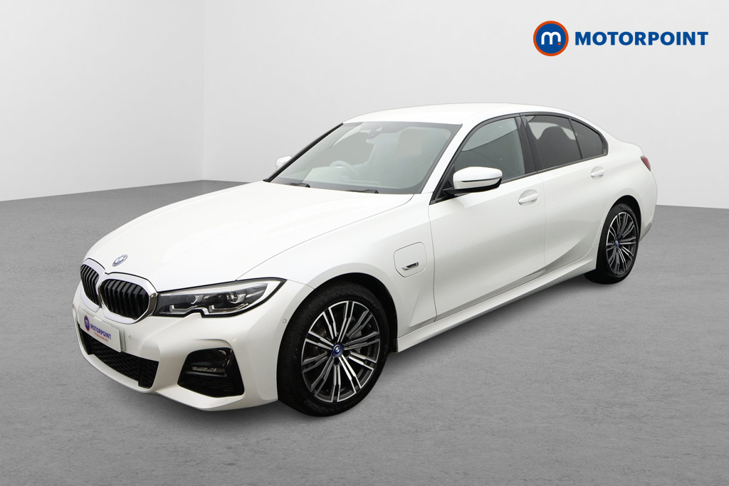 BMW 3 Series M Sport Automatic Petrol Plug-In Hybrid Saloon - Stock Number (1669415) - Passenger side front corner