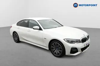 BMW 3 Series M Sport Automatic Petrol Plug-In Hybrid Saloon - Stock Number (1669415) - Drivers side front corner