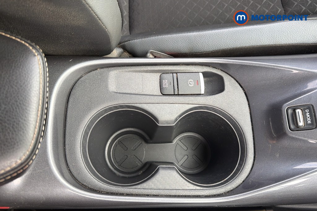 Nissan Juke N-Connecta Automatic Petrol SUV - Stock Number (1669469) - 15th supplementary image