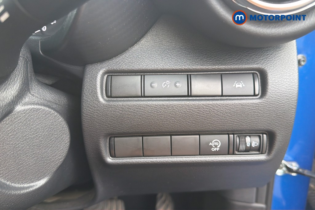 Nissan Juke N-Connecta Automatic Petrol SUV - Stock Number (1669469) - 16th supplementary image