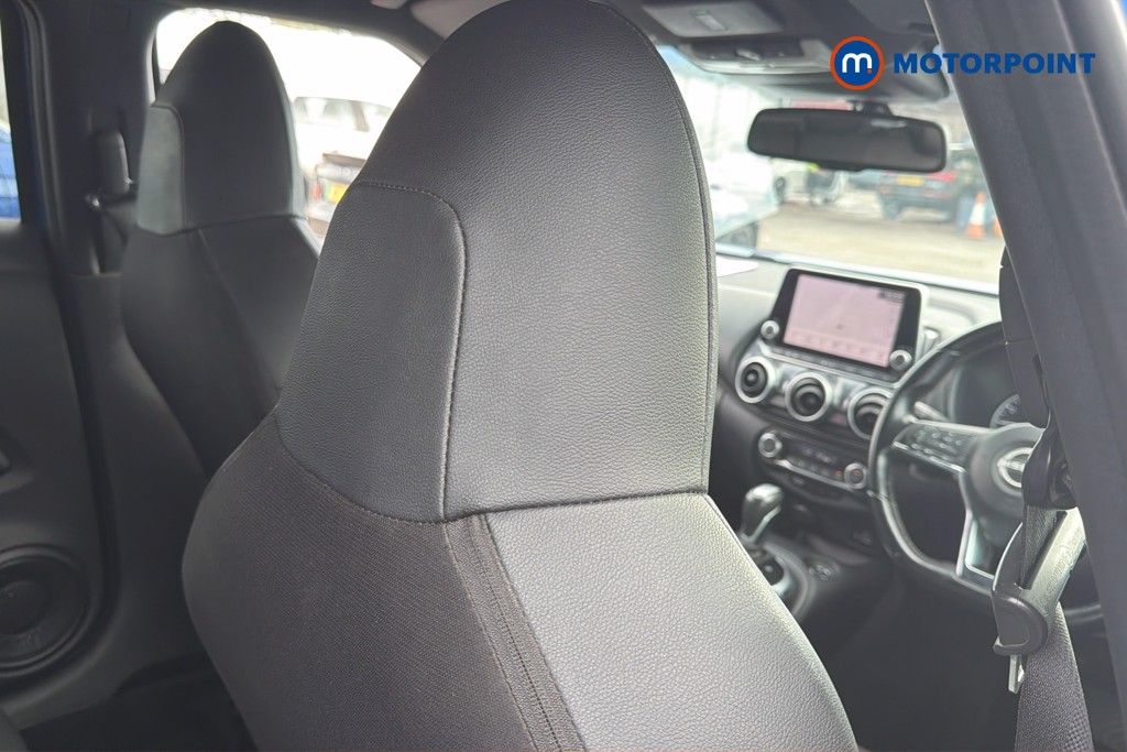 Nissan Juke N-Connecta Automatic Petrol SUV - Stock Number (1669469) - 32nd supplementary image