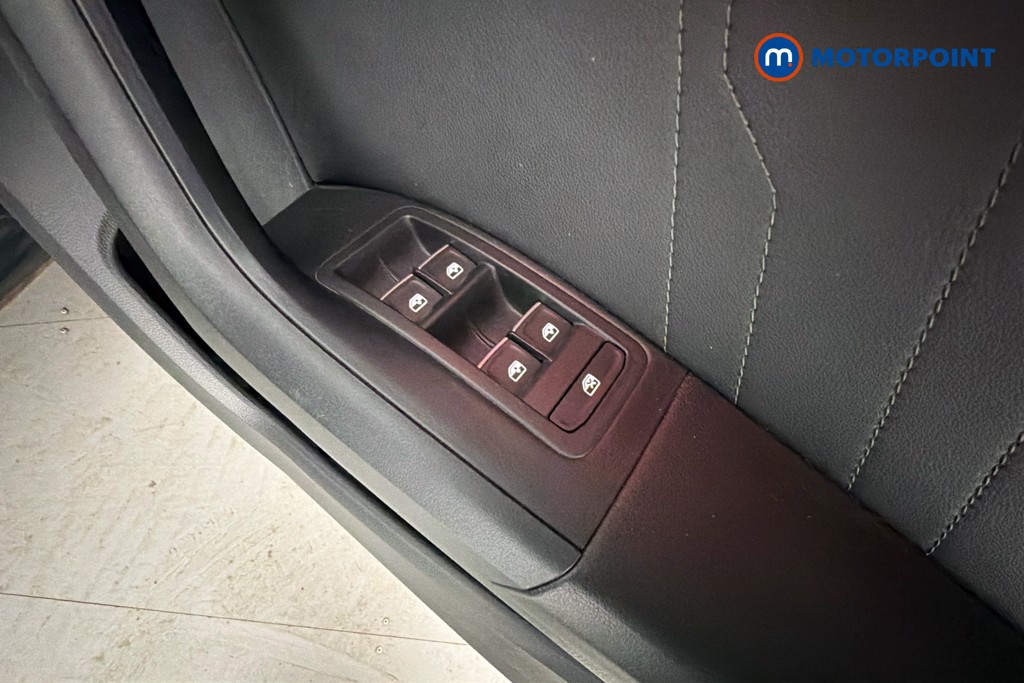 Seat Ateca FR Manual Petrol SUV - Stock Number (1669577) - 20th supplementary image
