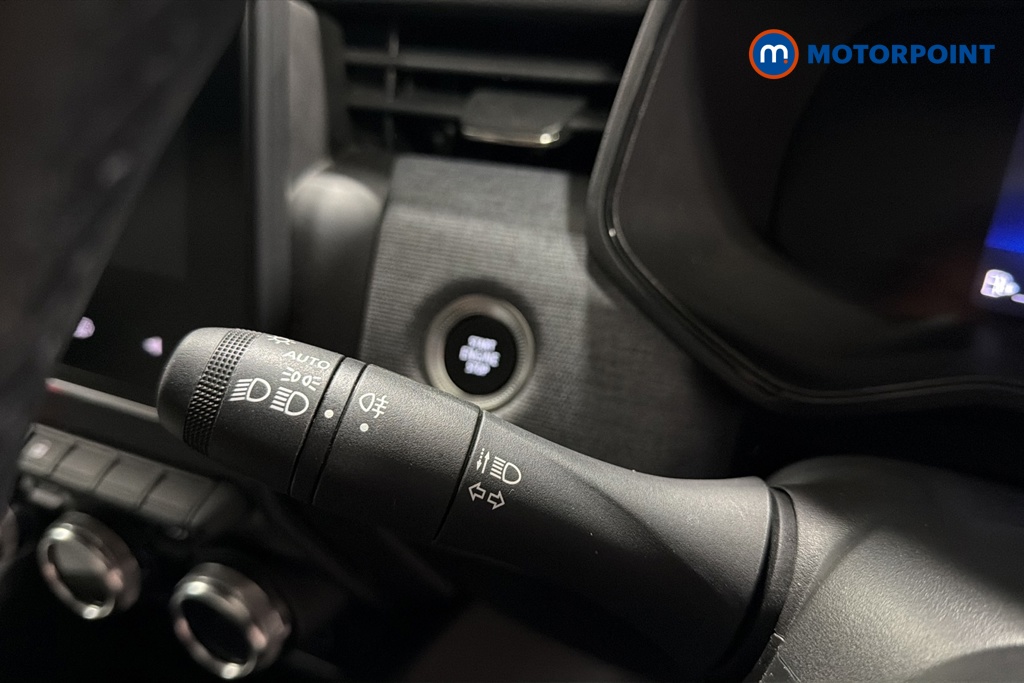 Renault Clio Evolution Manual Petrol Hatchback - Stock Number (1669889) - 5th supplementary image