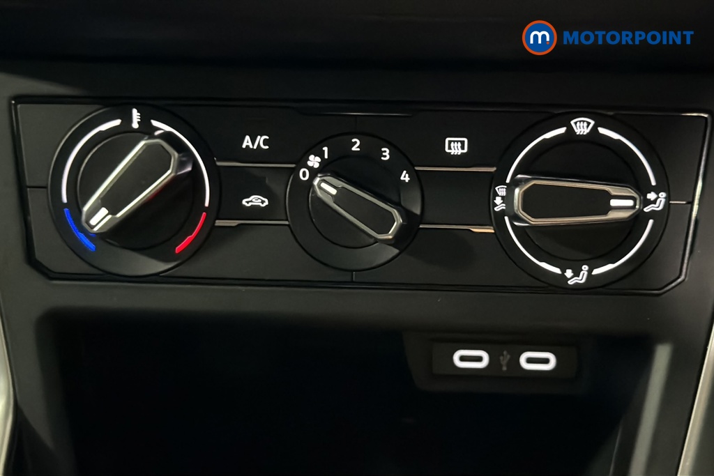 Volkswagen Polo Life Manual Petrol Hatchback - Stock Number (1669971) - 994th supplementary image