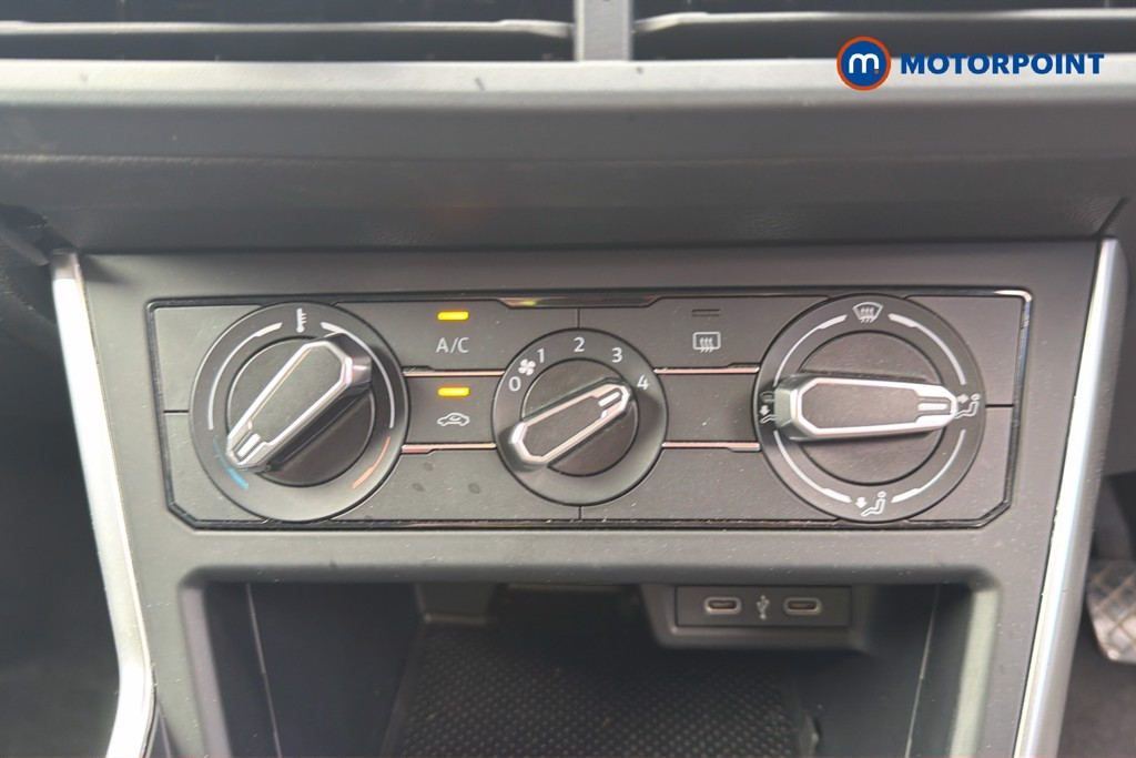 Volkswagen Polo Life Manual Petrol Hatchback - Stock Number (1669986) - 12th supplementary image