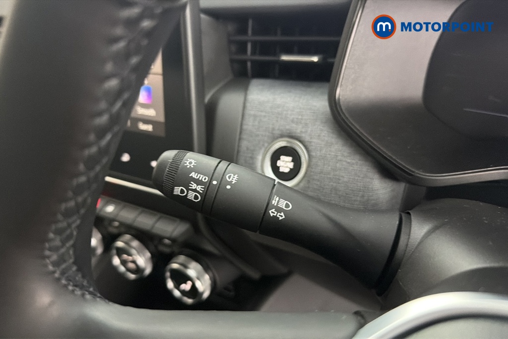 Renault Clio Evolution Manual Petrol Hatchback - Stock Number (1670180) - 5th supplementary image