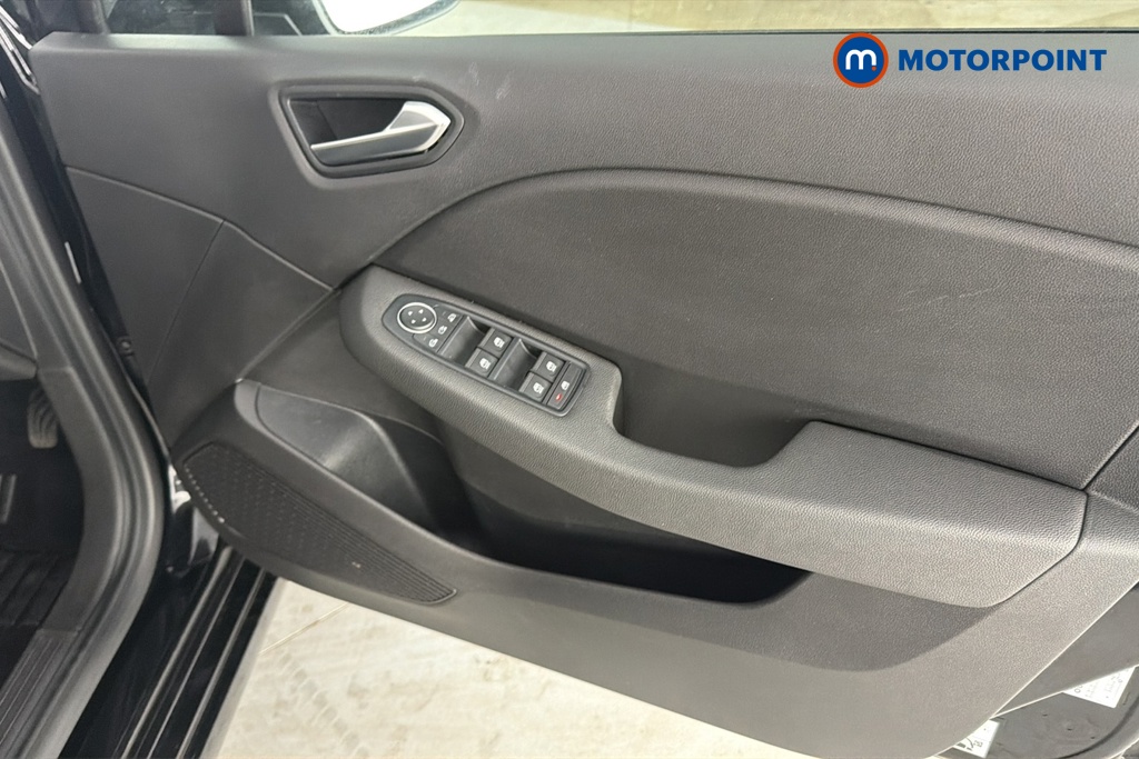 Renault Clio Evolution Manual Petrol Hatchback - Stock Number (1670180) - 18th supplementary image