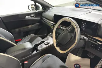 KIA Sportage Gt-Line Automatic Petrol-Electric Hybrid SUV - Stock Number (1670288) - 1st supplementary image