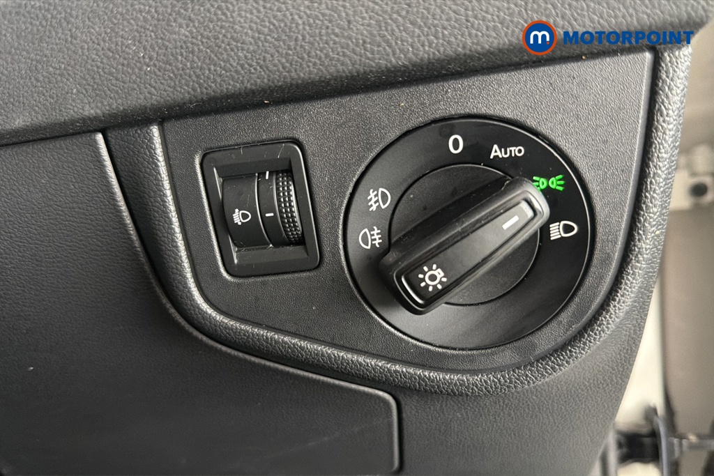 Volkswagen Taigo Life Manual Petrol SUV - Stock Number (1670459) - 11th supplementary image