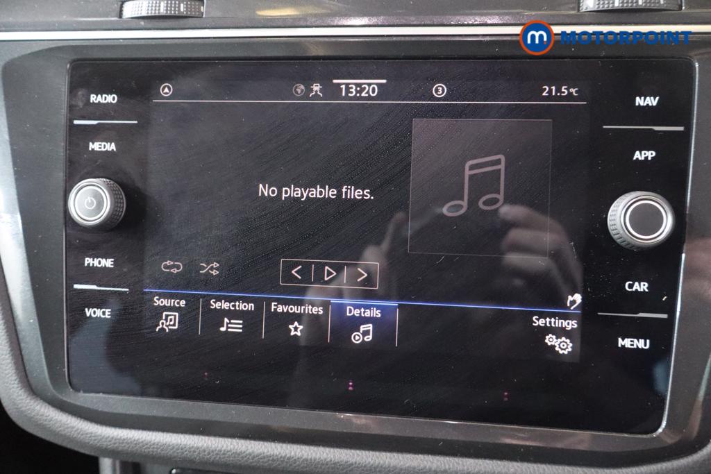 Volkswagen Tiguan Life Manual Petrol SUV - Stock Number (1670712) - 8th supplementary image