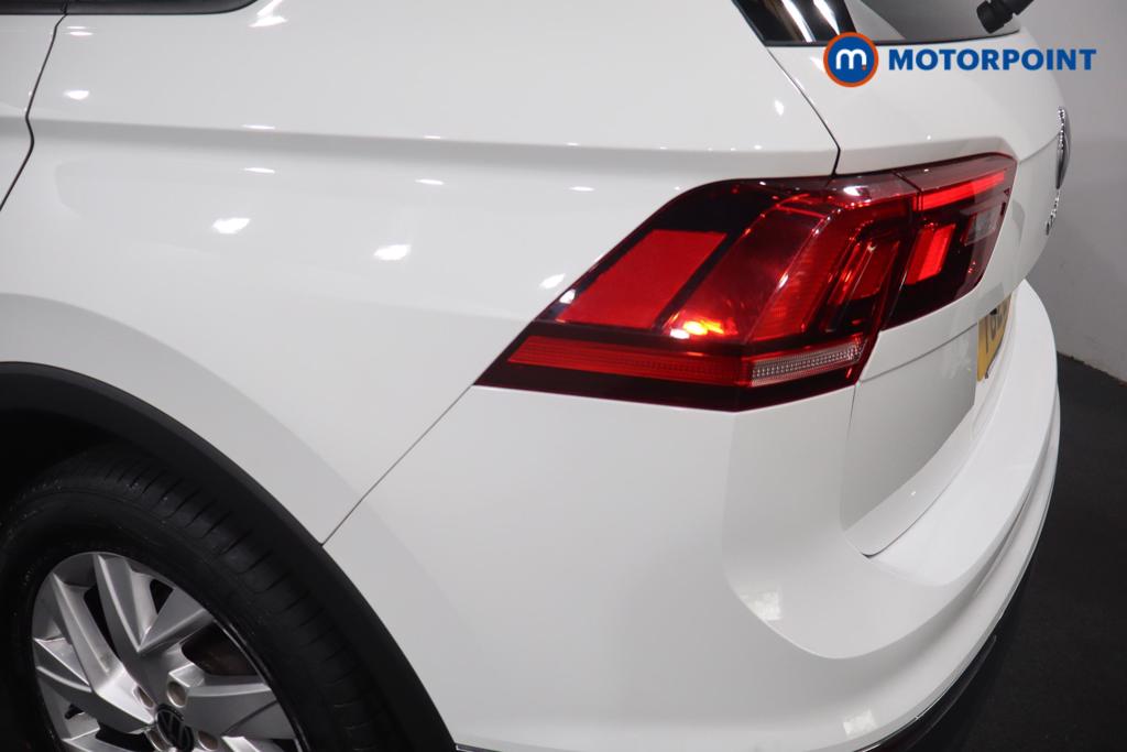 Volkswagen Tiguan Life Manual Petrol SUV - Stock Number (1670712) - 28th supplementary image