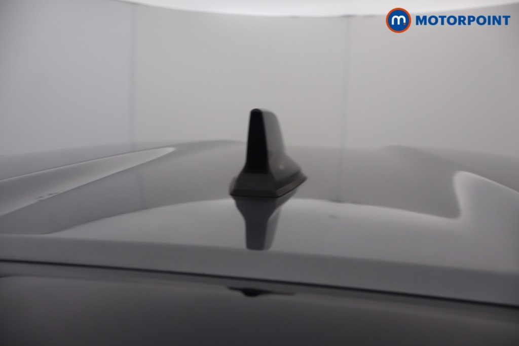 Nissan Juke N-Connecta Automatic Petrol SUV - Stock Number (1671821) - 4th supplementary image