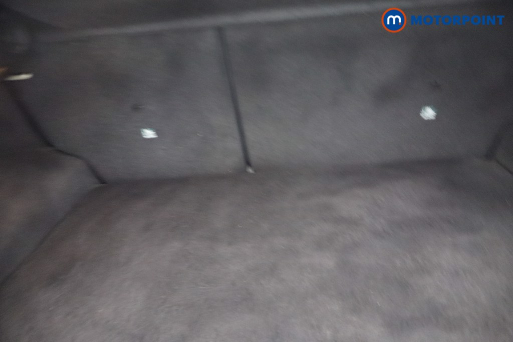 Nissan Juke N-Connecta Automatic Petrol SUV - Stock Number (1671821) - 6th supplementary image