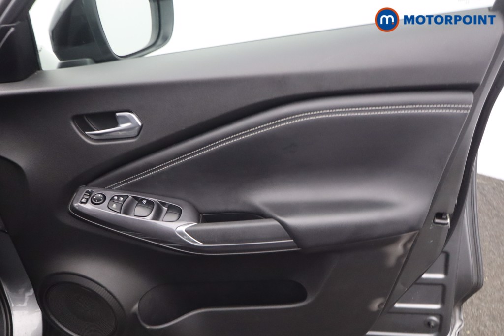 Nissan Juke N-Connecta Automatic Petrol SUV - Stock Number (1671821) - 10th supplementary image